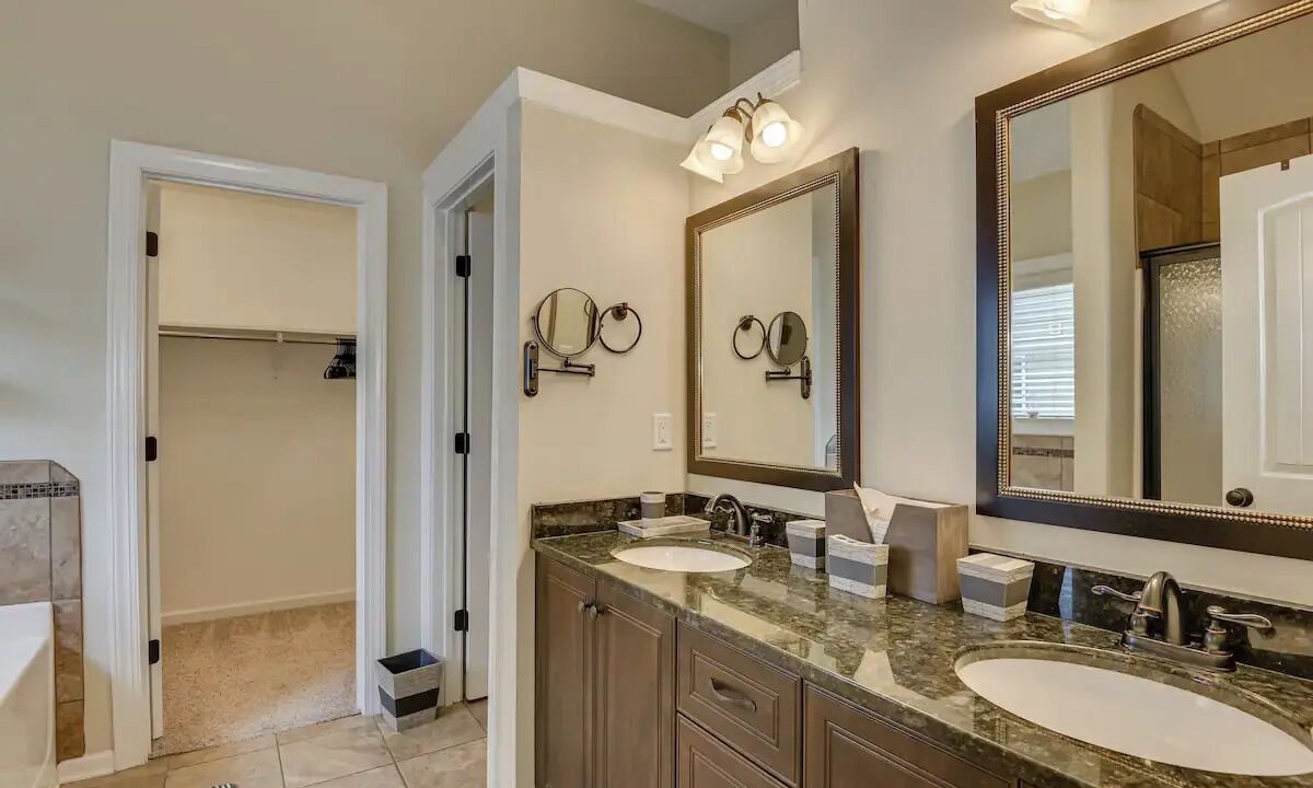 Photo of Bathroom in Grovetown
