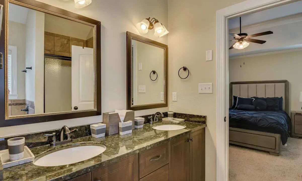 Photo of Bathroom in Grovetown