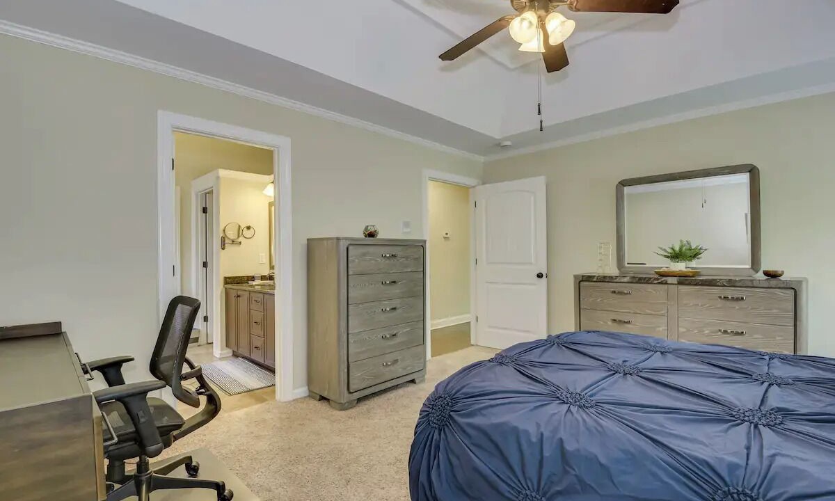 Photo of Bedroom in Grovetown
