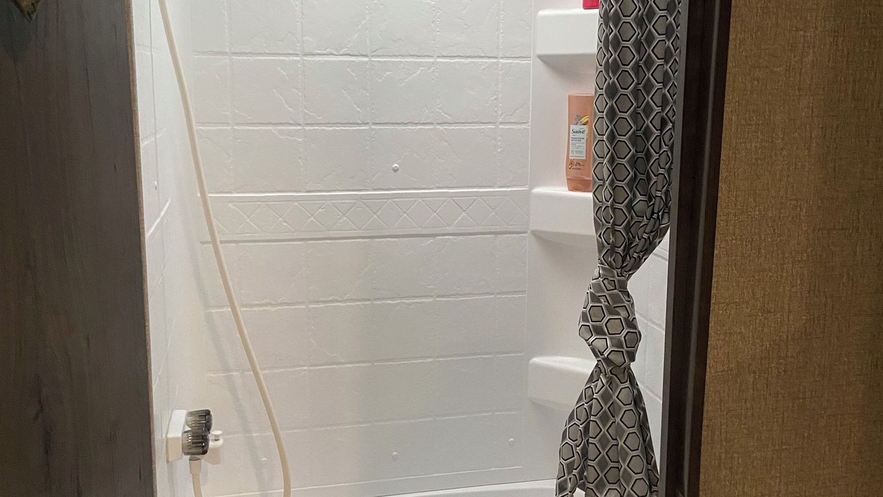 Photo of Bathroom in Ellijay