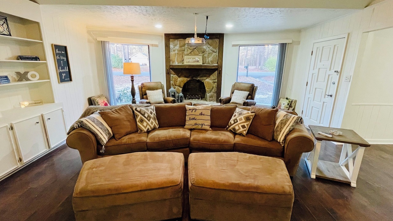 Photo of Livingroom in Flowood