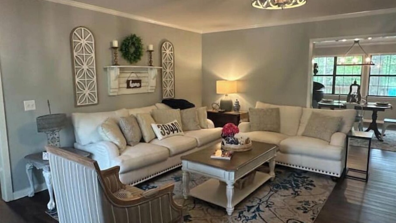 Photo of Livingroom in Laurel