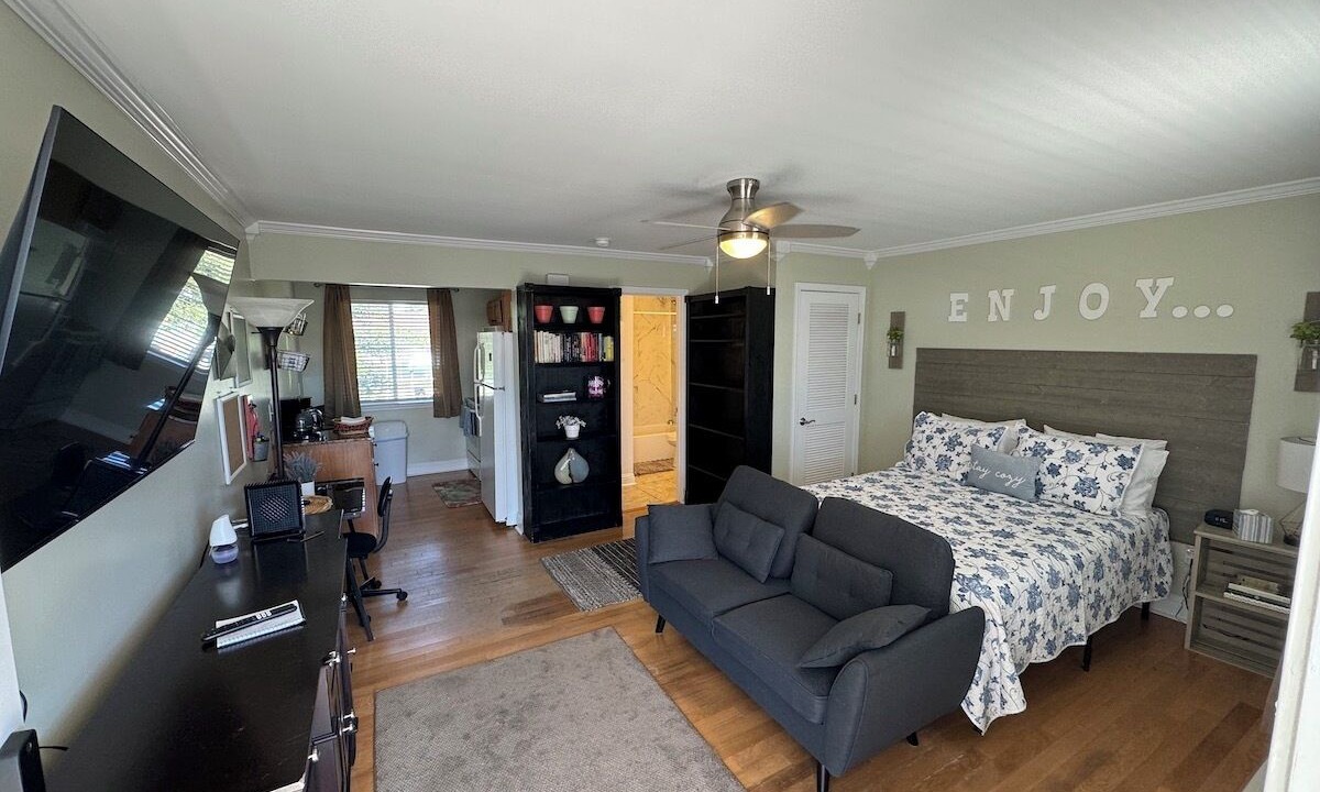Photo of Bedroom in Biloxi