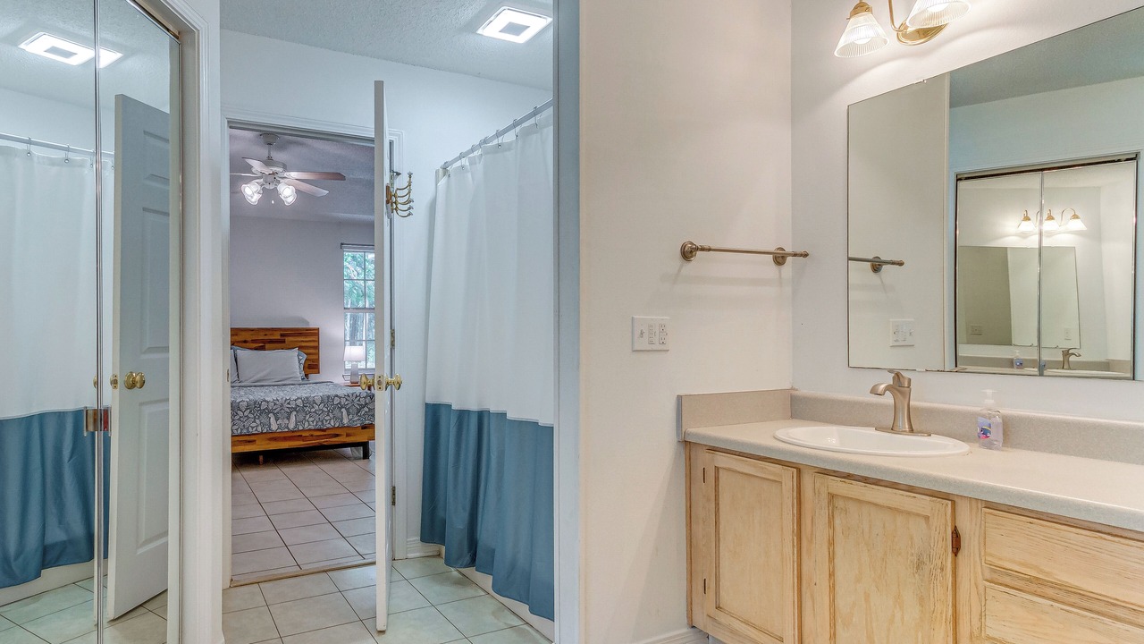 Photo of Bathroom in Ono Island