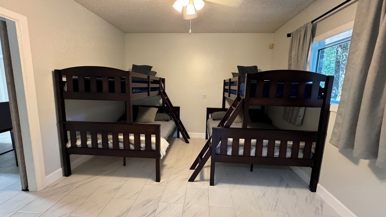 Photo of Bedroom in Daphne