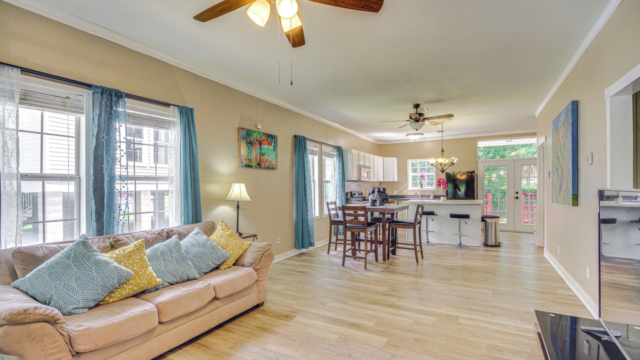 Photo of Livingroom in Biloxi