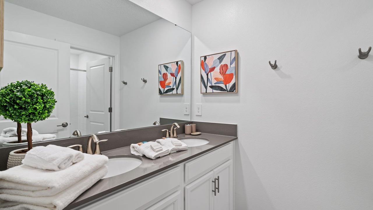 Photo of Bathroom in Four Corners