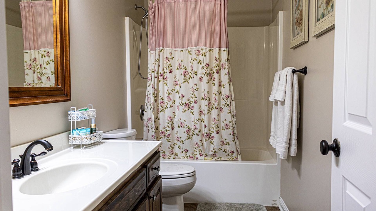 Photo of Bathroom in Flintstone