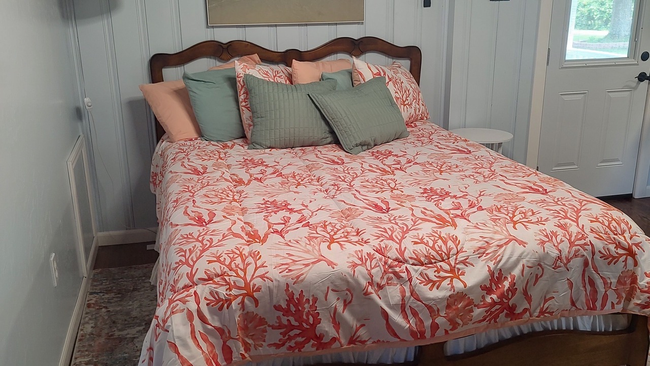 Photo of Bedroom in Elberta