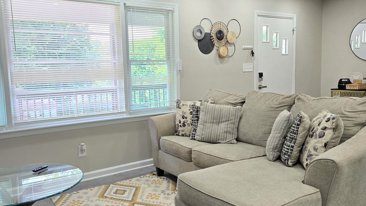 Photo of Livingroom in Mableton