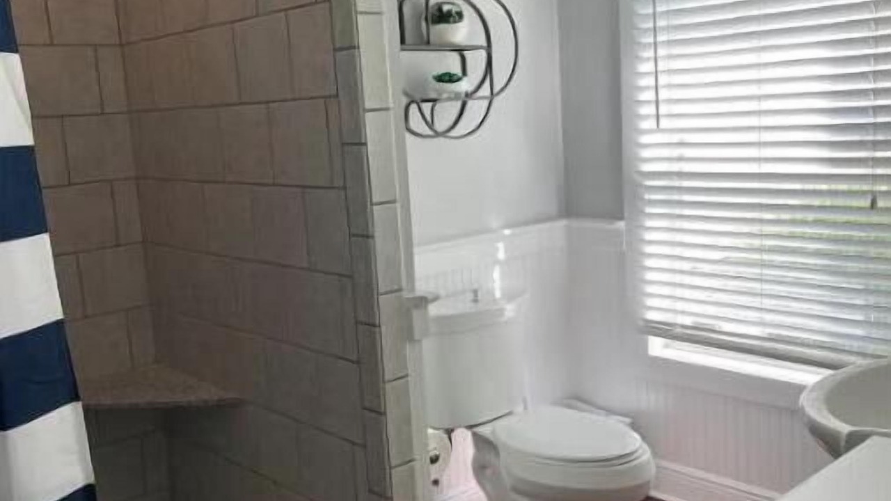 Photo of Bathroom in Jacksons' Gap