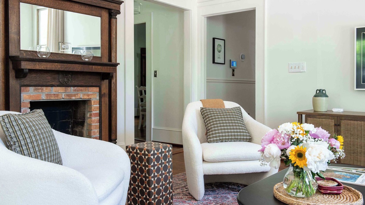 Photo of Livingroom in East Side