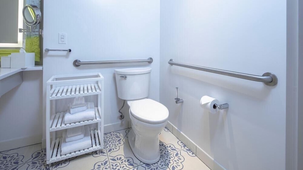 Photo of Bathroom in Florida Center