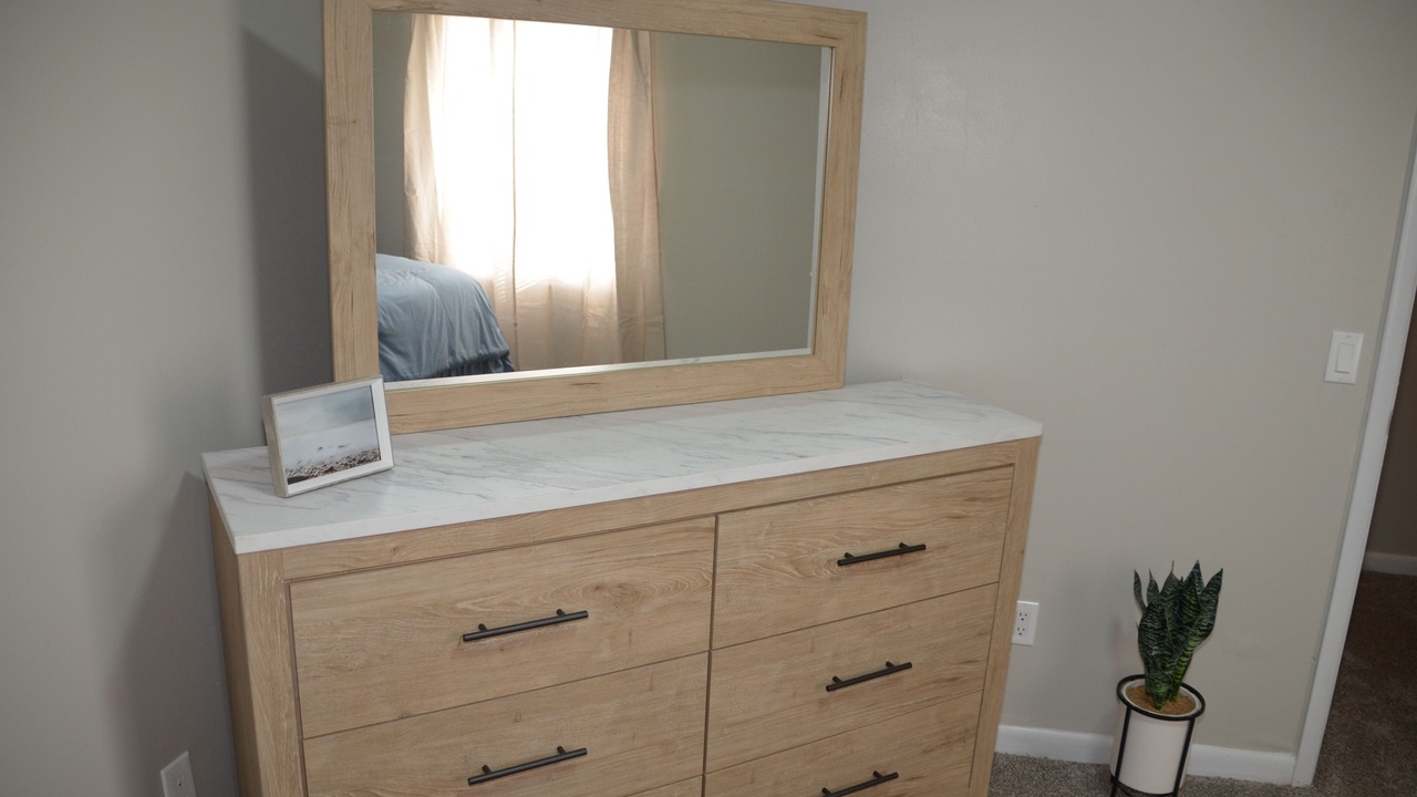 Photo of Bedroom in Enterprise