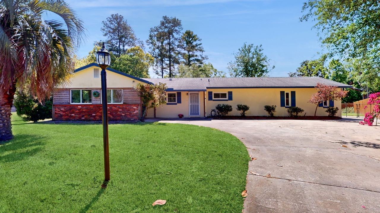 Photo of Outdoor in Fort King District
