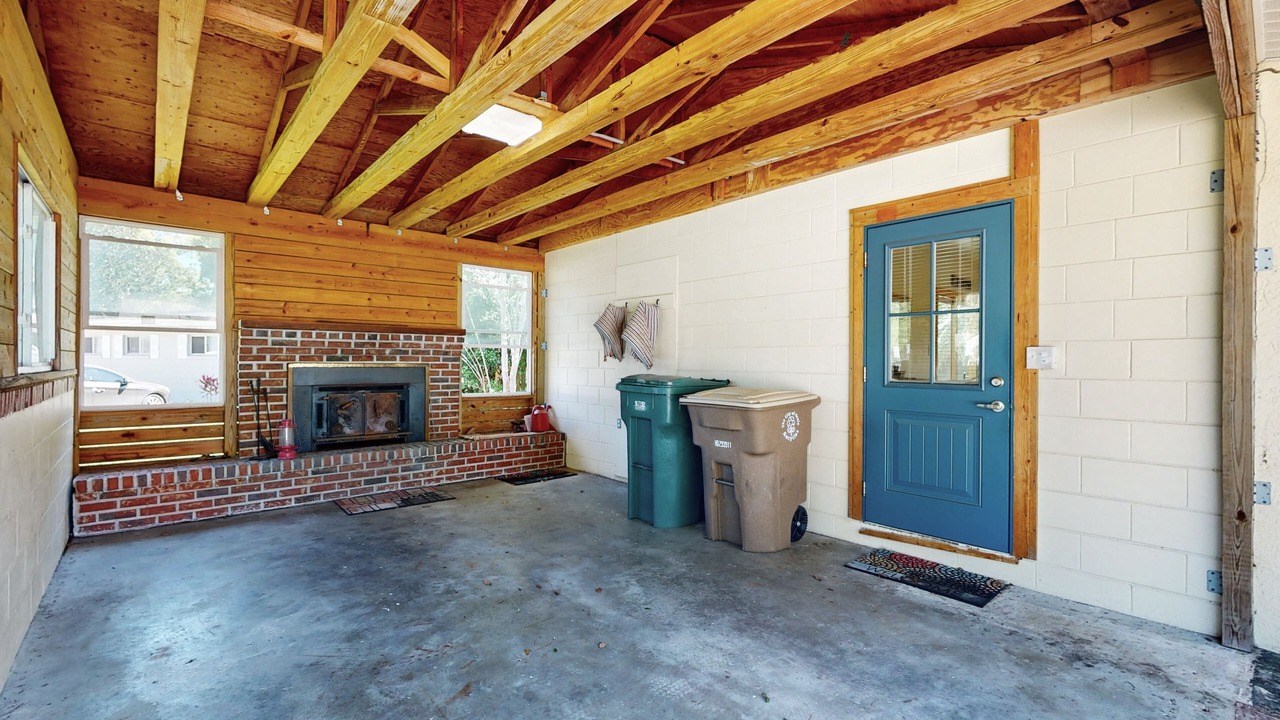Photo of Outdoor in Fort King District
