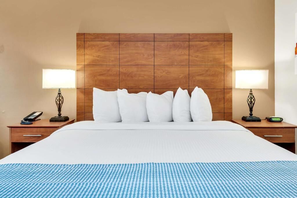 Photo of Bedroom in Florida Center