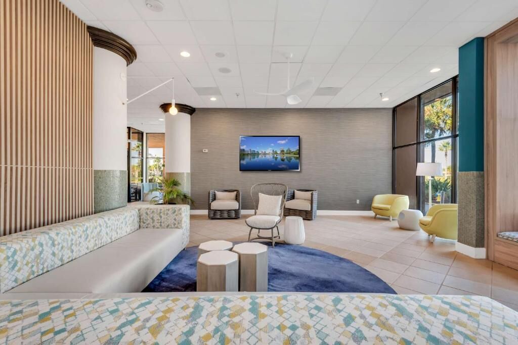 Photo of Livingroom in Florida Center