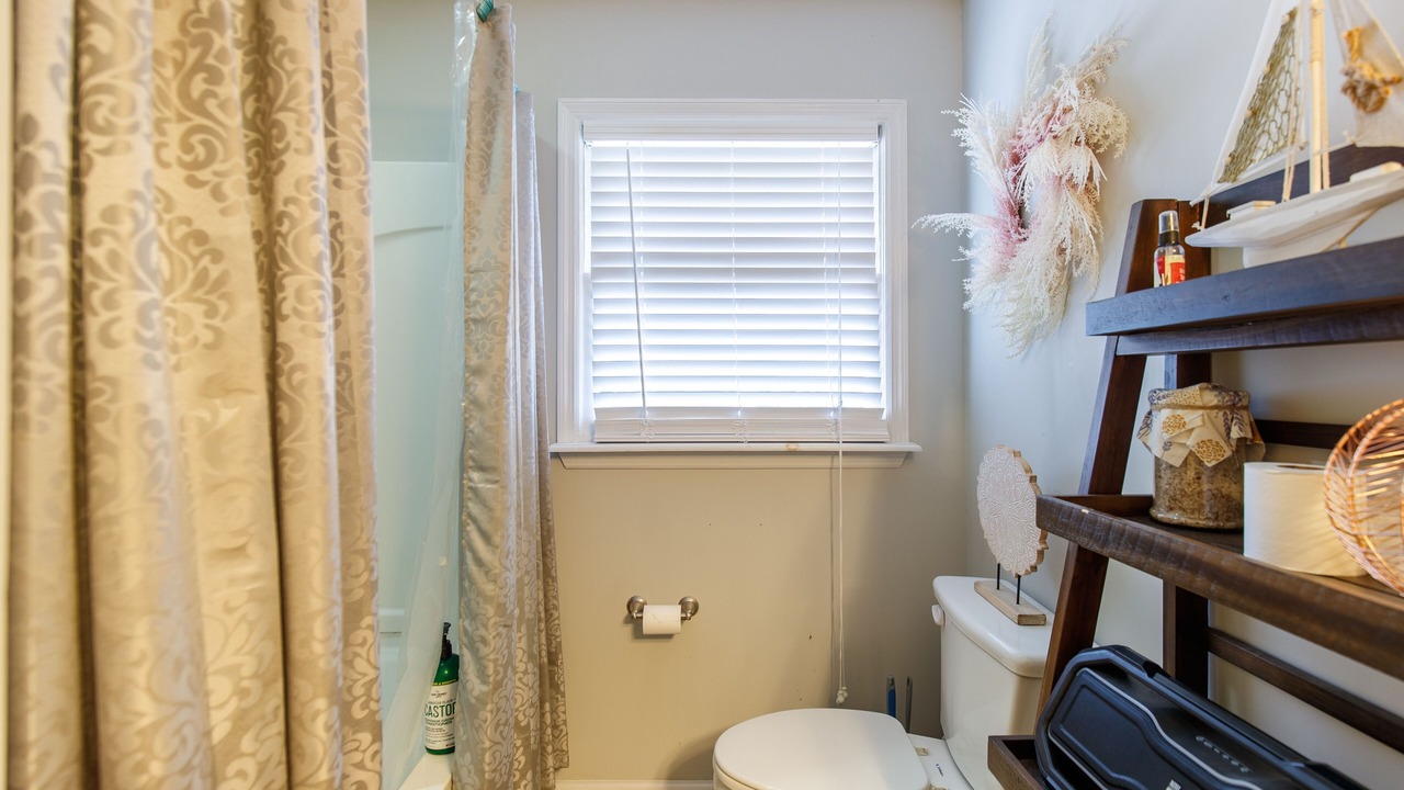 Photo of Bathroom in Valdosta