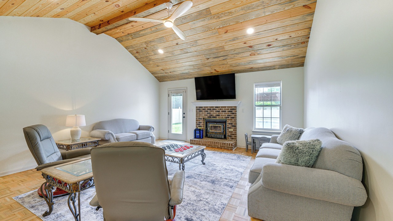 Photo of Bedroom in Perry