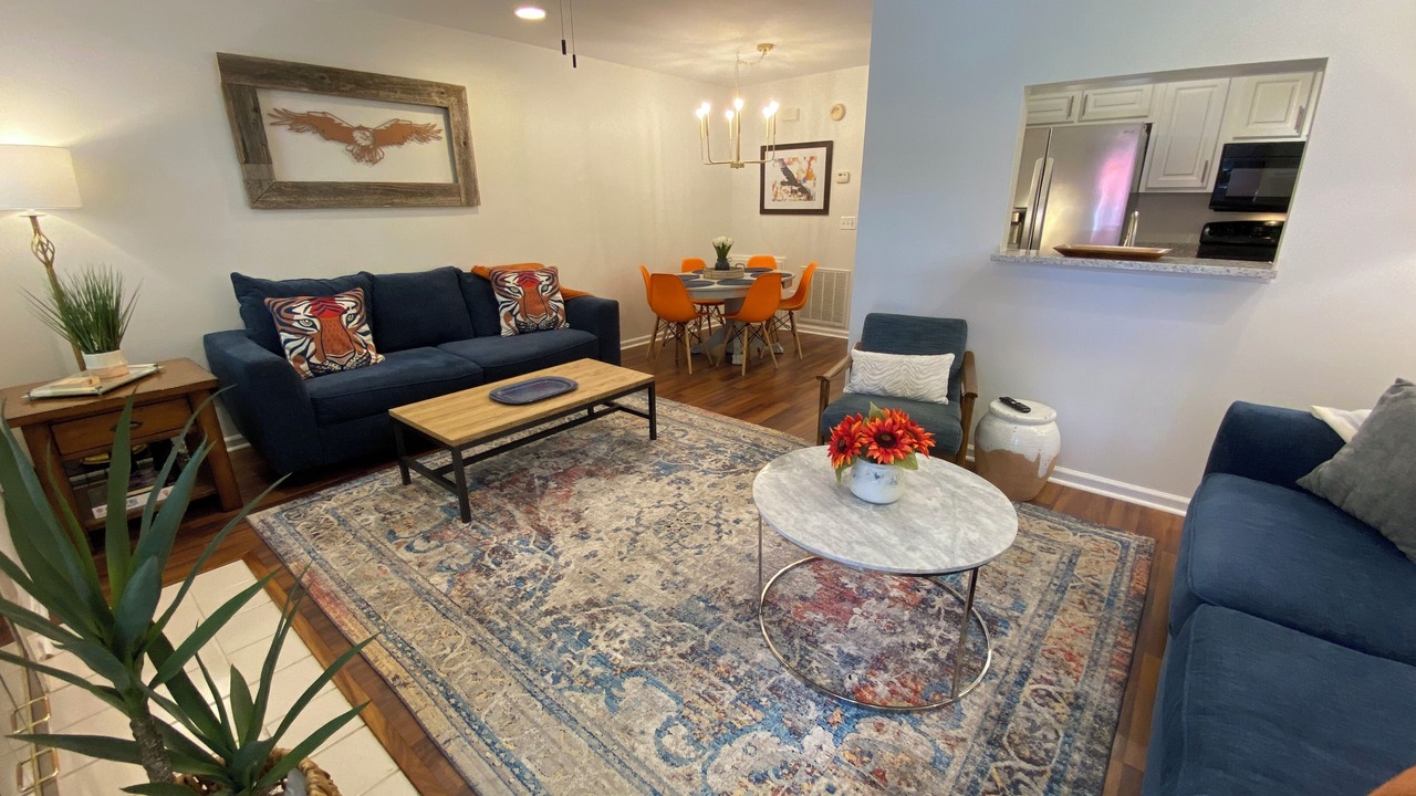 Photo of Livingroom in Auburn