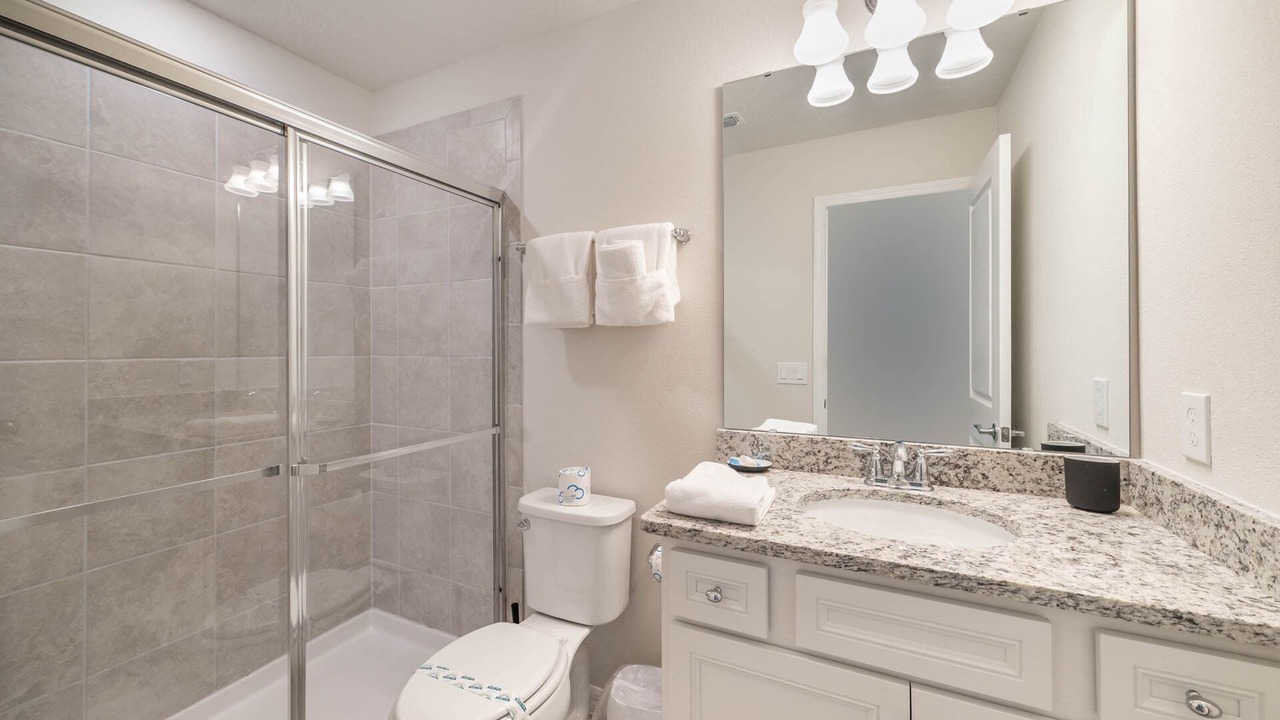 Photo of Bathroom in Davenport