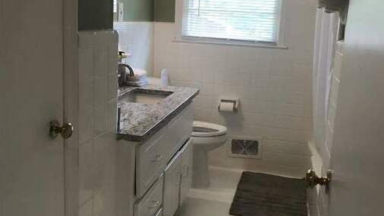 Photo of Bathroom in Griffin