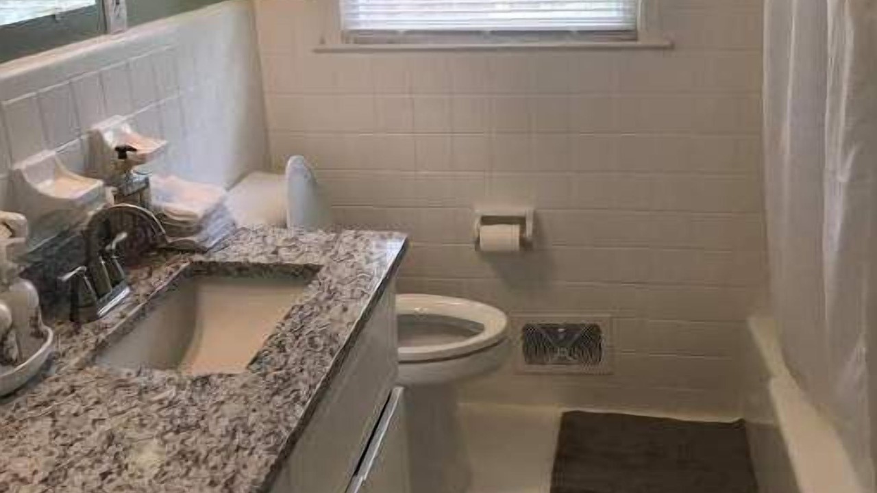 Photo of Bathroom in Griffin