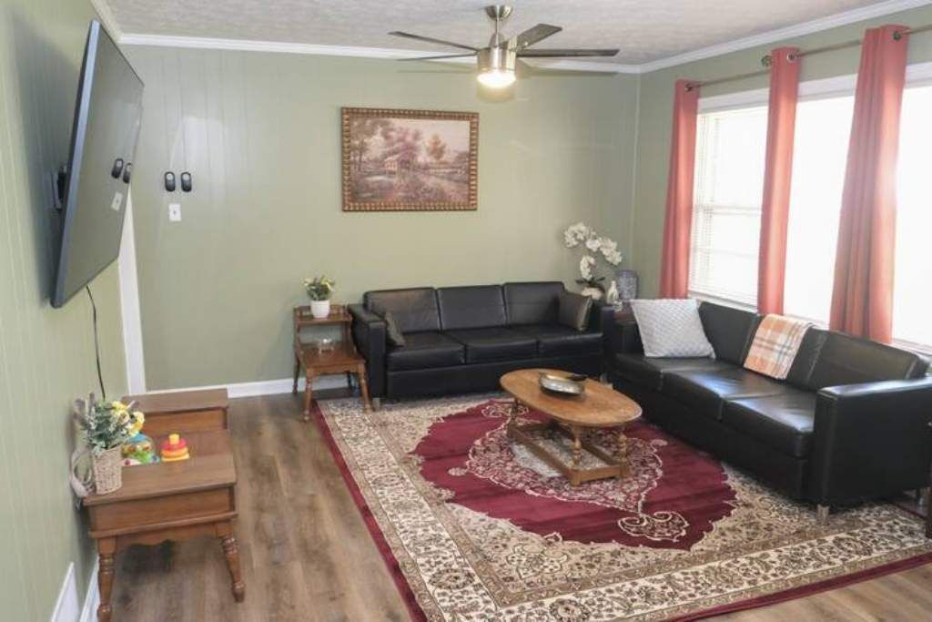 Photo of Livingroom in Griffin