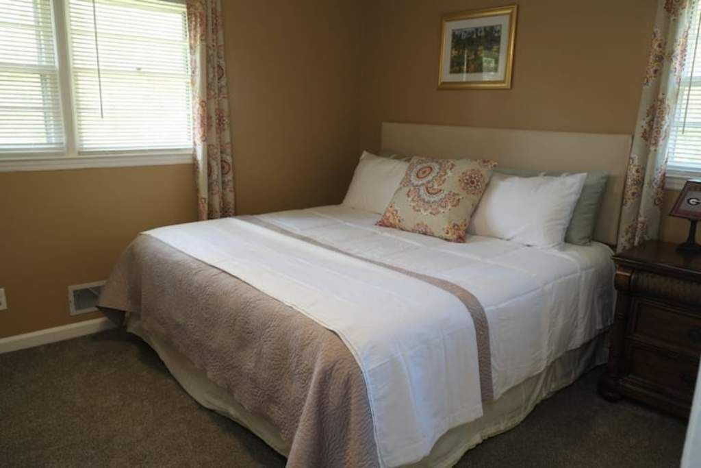 Photo of Bedroom in Griffin