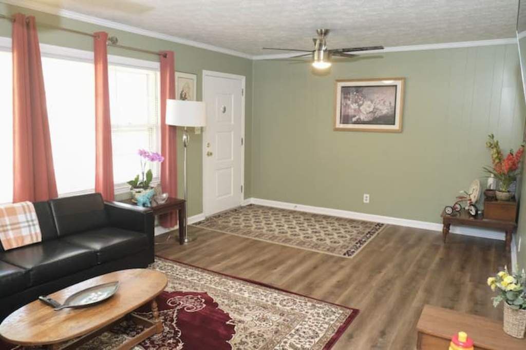 Photo of Livingroom in Griffin