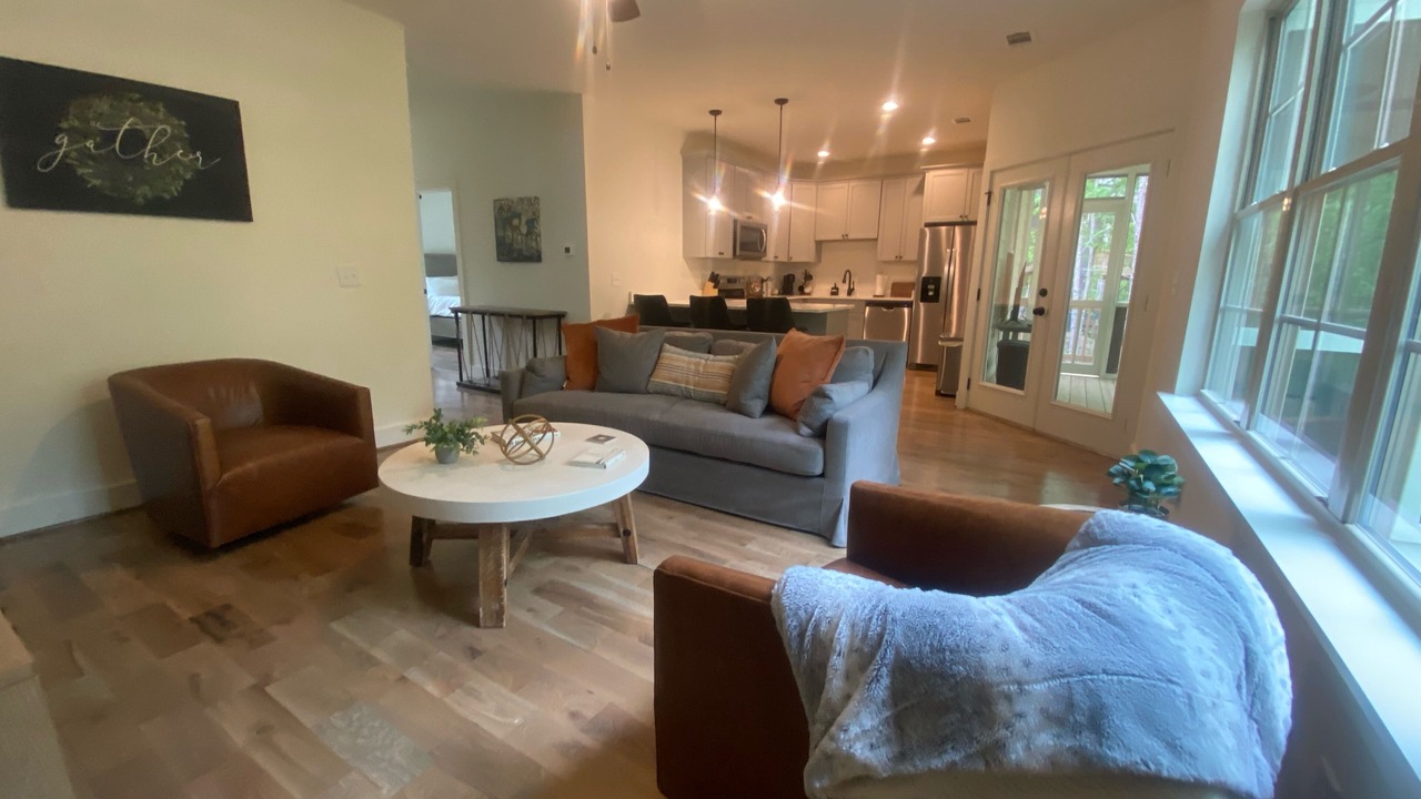 Photo of Livingroom in Tallassee