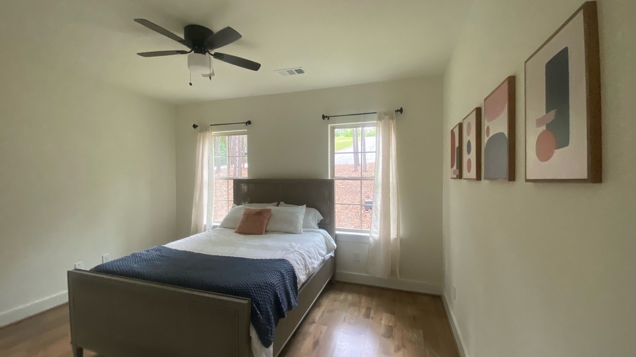 Photo of Bedroom in Tallassee