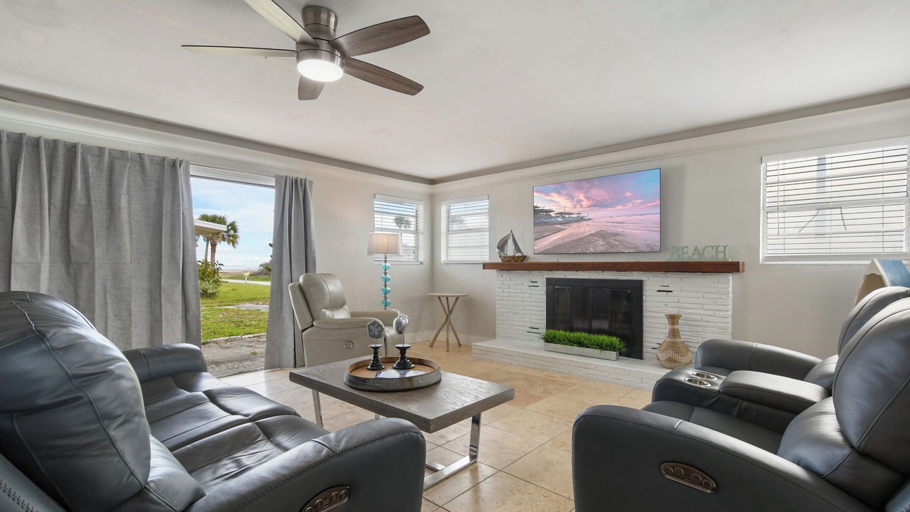 Photo of Livingroom in Ormond-by-the-Sea