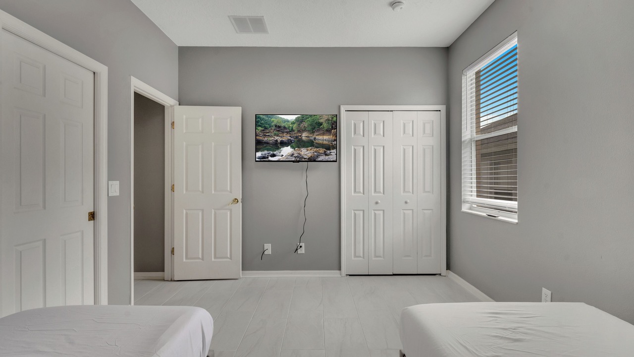 Photo of Bedroom in Florida Pines