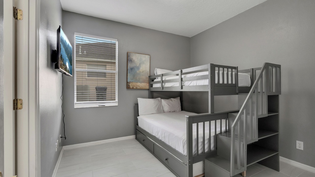 Photo of Bedroom in Florida Pines