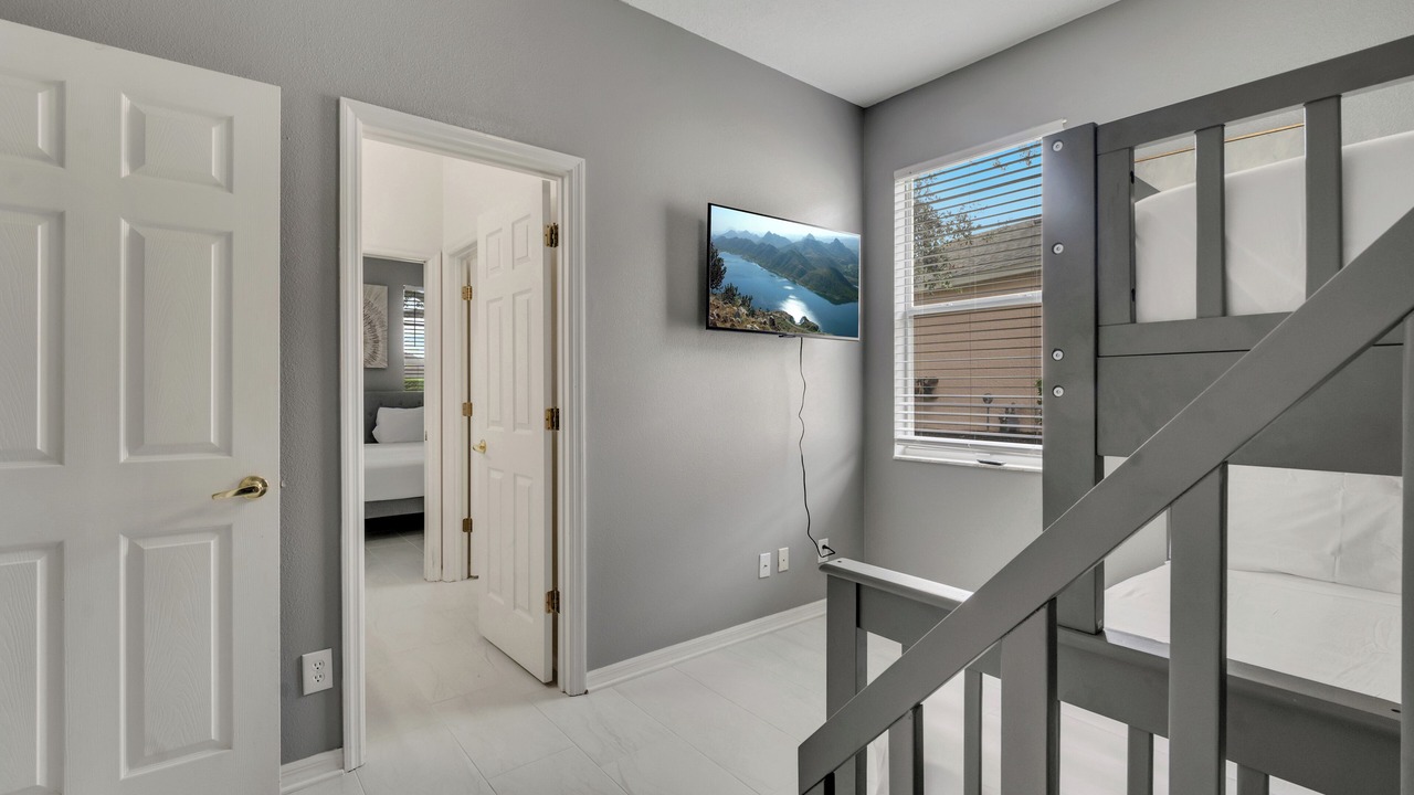 Photo of Bedroom in Florida Pines