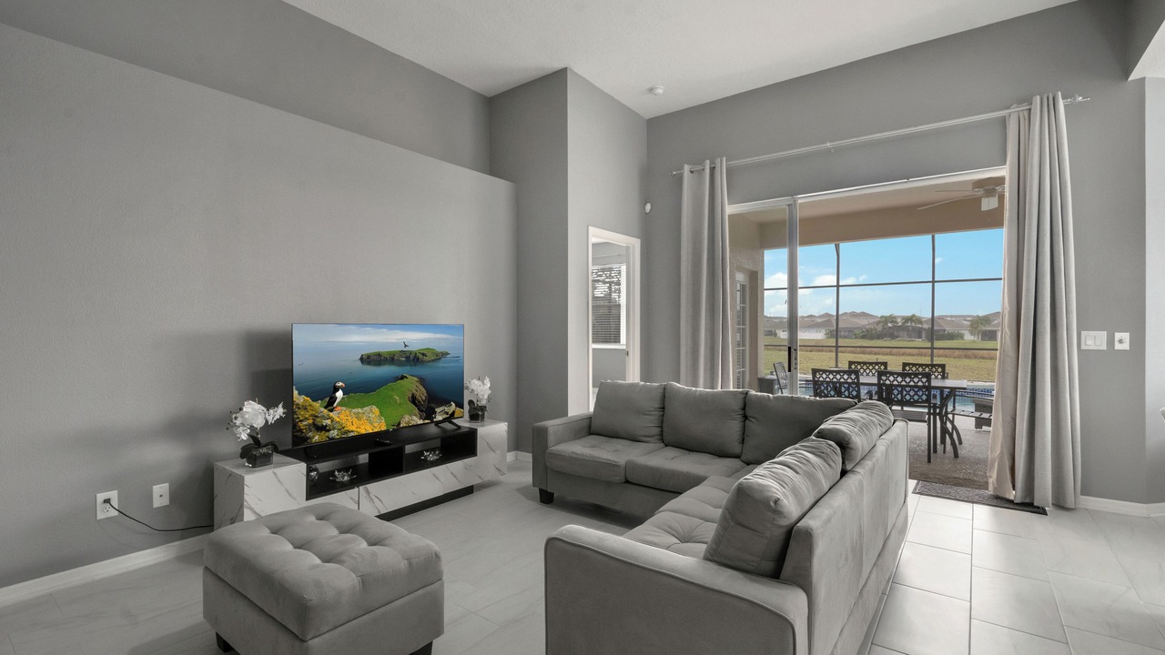 Photo of Livingroom in Florida Pines