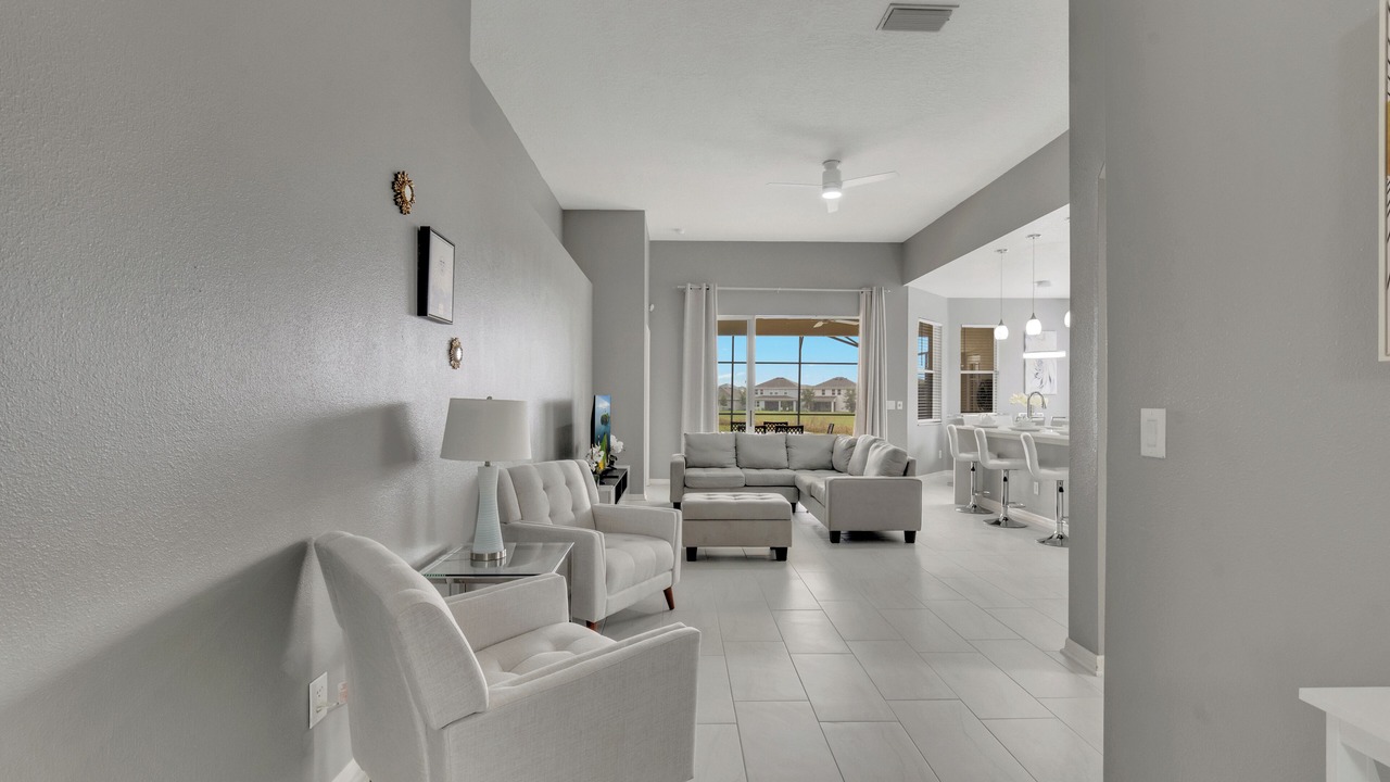 Photo of Livingroom in Florida Pines