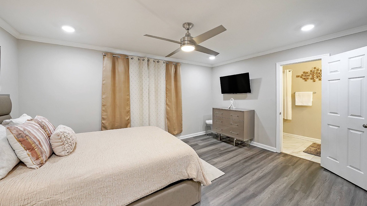 Photo of Bedroom in Stone Mountain
