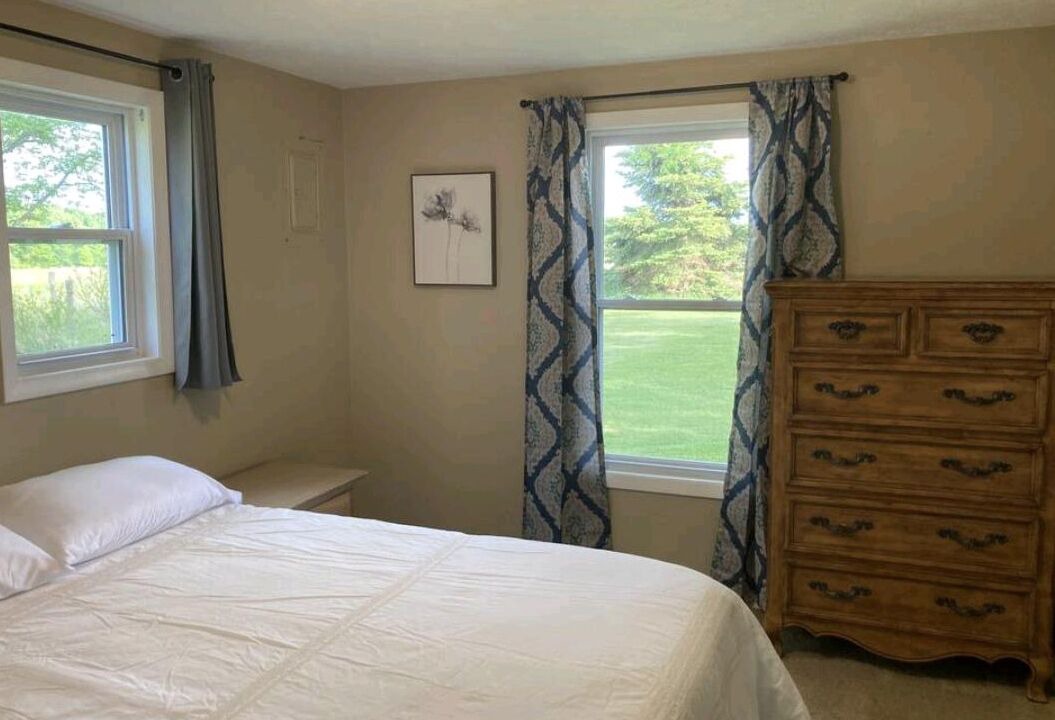 Photo of Bedroom in Acme