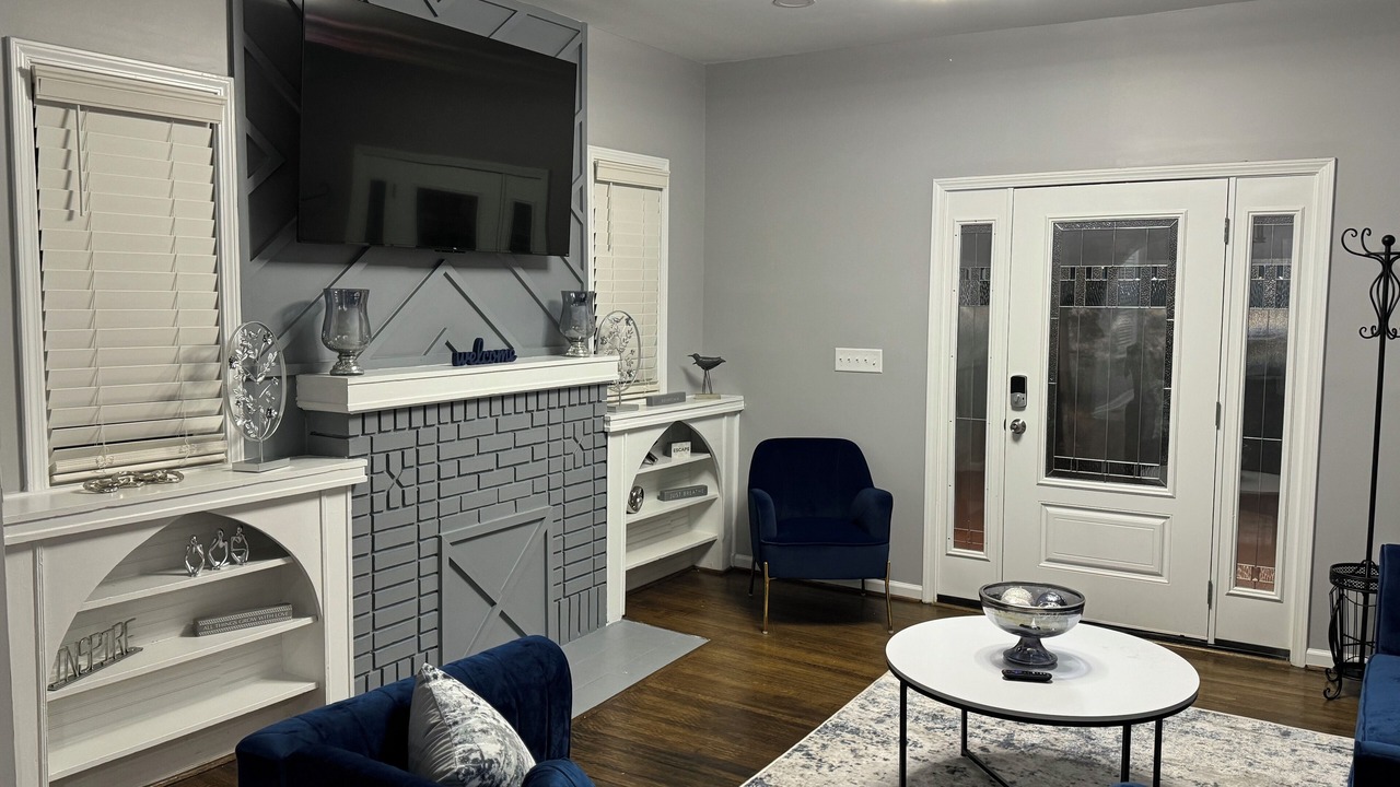 Photo of Livingroom in Crestline Heights