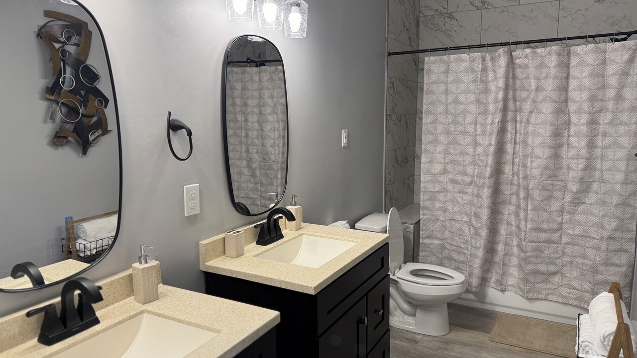 Photo of Bathroom in Crestline Heights