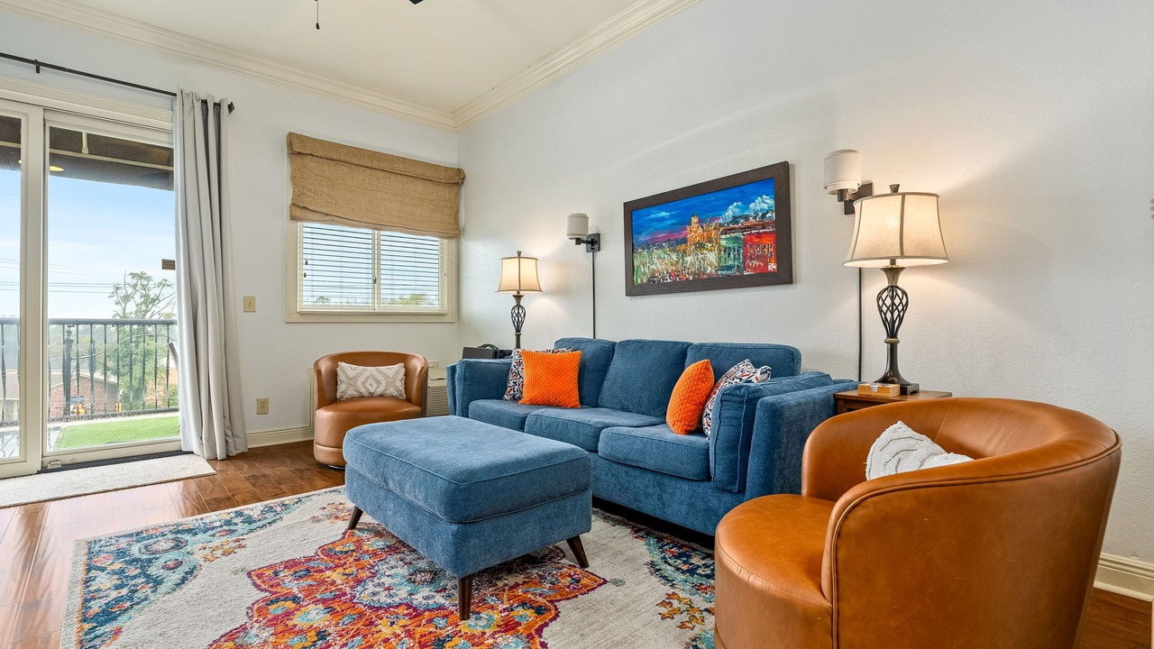 Photo of Livingroom in Auburn