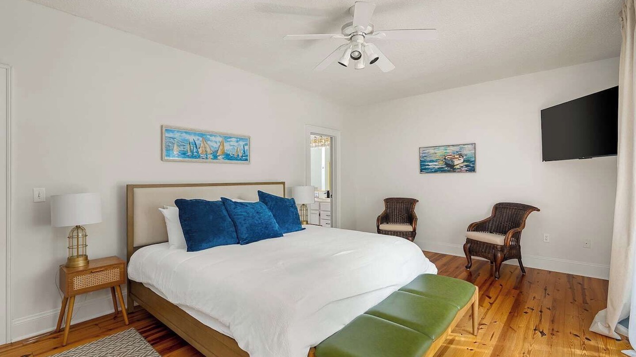 Photo of Bedroom in Six Mile