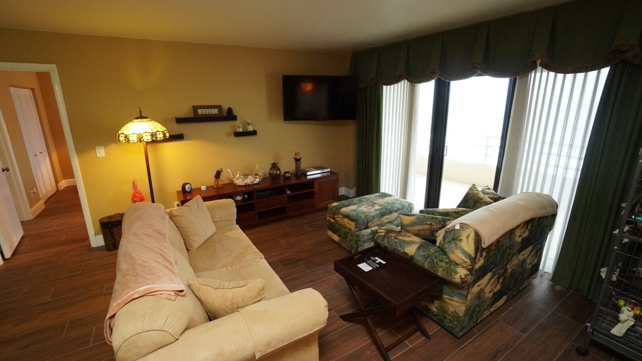 Photo of Livingroom in Daytona Beach Shores