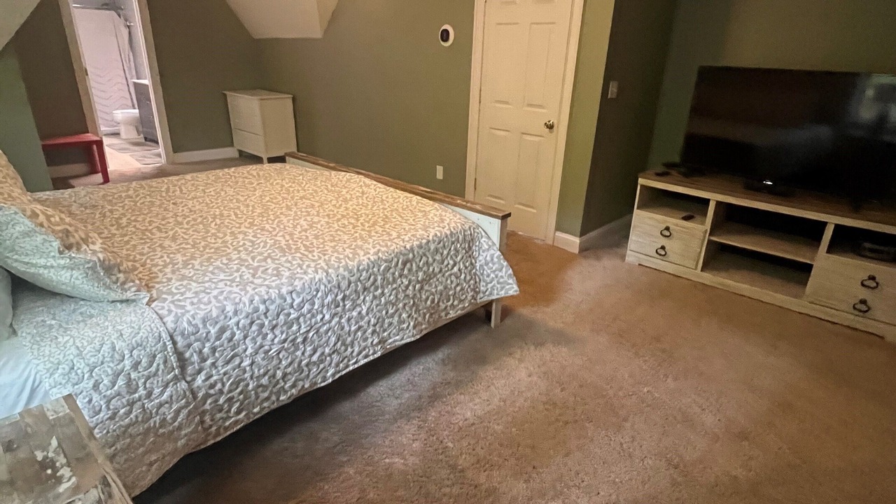 Photo of Bedroom in Eatonton