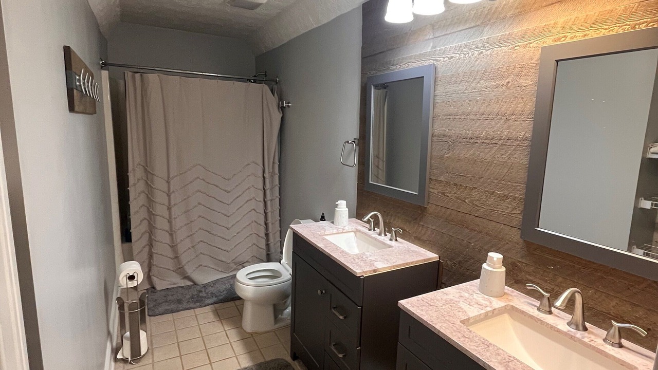 Photo of Bathroom in Eatonton
