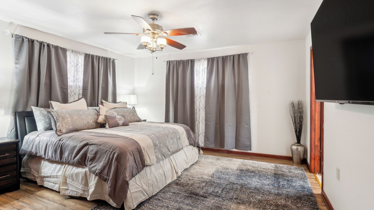 Photo of Bedroom in Pines Village