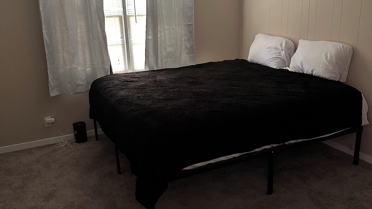 Photo of Bedroom in Forestdale